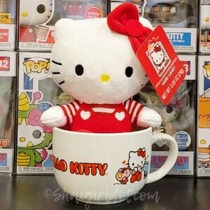 Hello Kitty Valentine's Plush In Mug NWT!